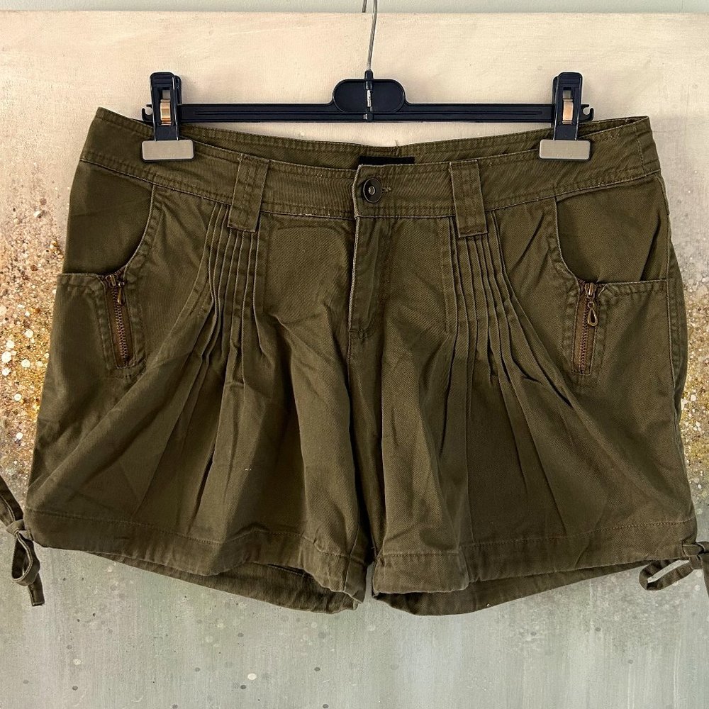 DKR & Company Cotton Shorts (NWOT)